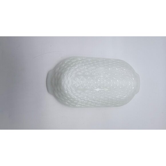 Vintage White Milk Glass Divided Relish Dish With Scalloped Edges - Picture 7 of 12